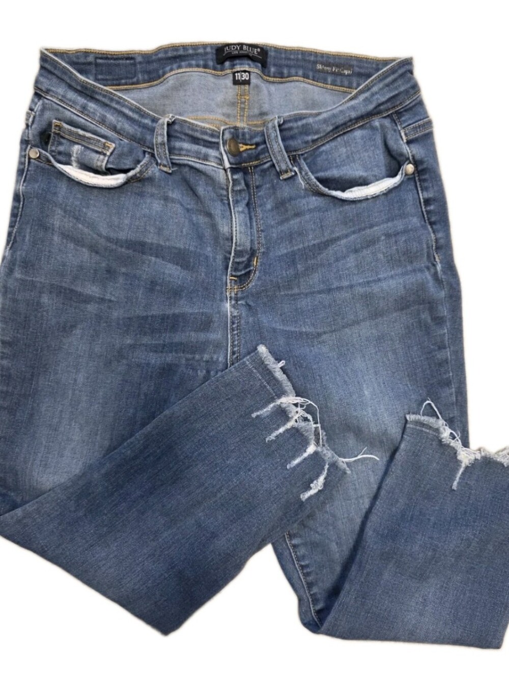Judy Blue Womens Skinny Fit Capri 11/30 Jeans Raw Hem Stretchy Grunge *NOTE *
